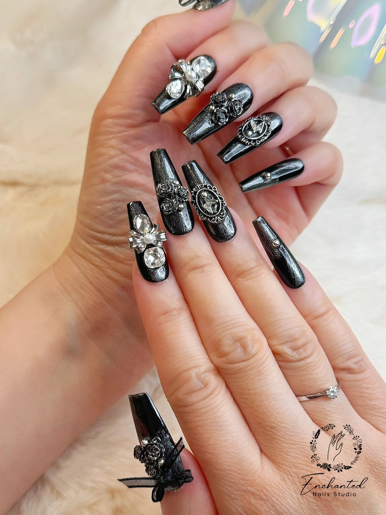 Noir Allure